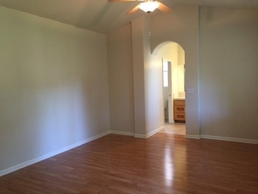 Building Photo - Beautiful home in private cul-de-sac!