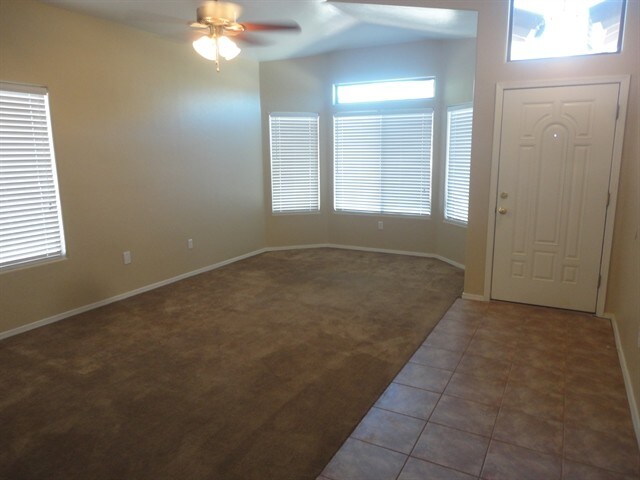 Building Photo - 5711 W Shady Grove Dr