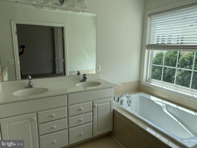 Building Photo - 2461 Terra Cotta Cir