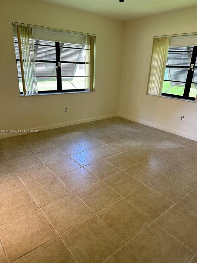 Building Photo - 7955 SW 86th St