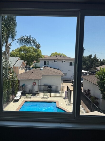 Building Photo - 1119 Sonora Ave