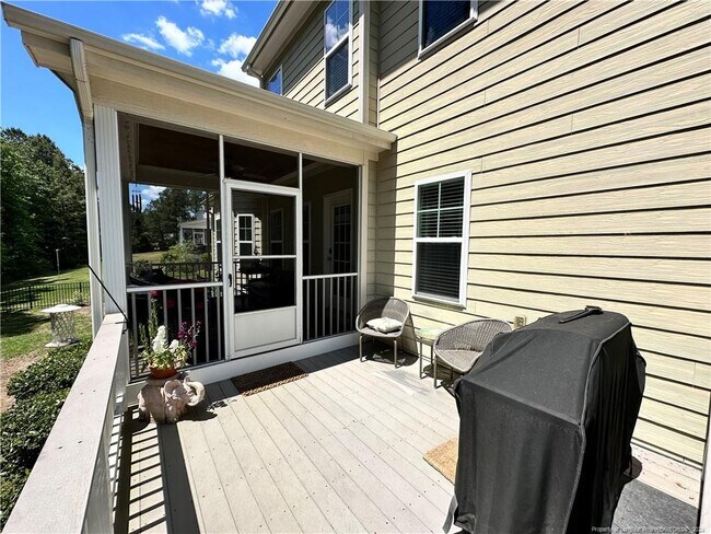 Building Photo - 138 Valley Pines Cir