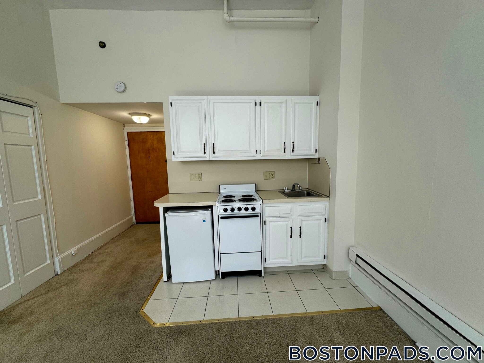 Building Photo - 1223 Beacon St