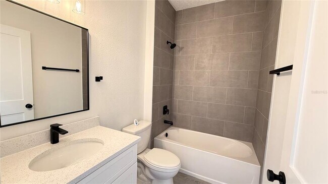 Building Photo - 7432 N Cricket Dr