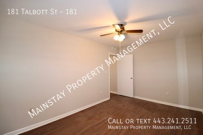 Building Photo - 181 Talbott St