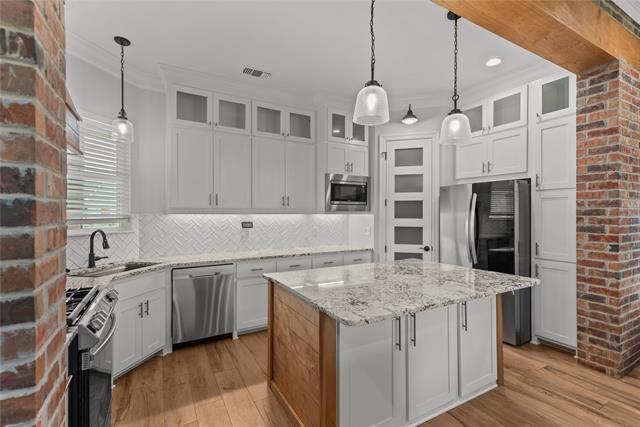 Building Photo - 24 Turtle Creek Dr