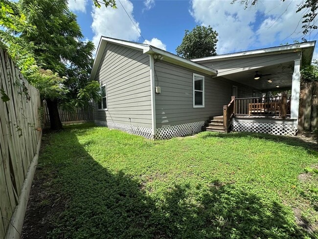 Building Photo - 1405 Walton St