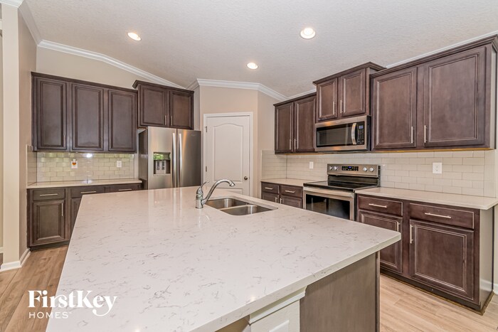 Building Photo - 11497 Red Koi Dr