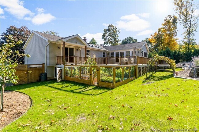 Building Photo - 7 Nappa Dr