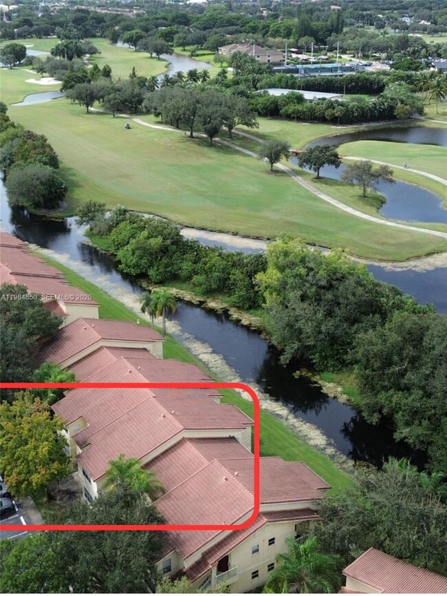 Building Photo - 643 Vista Isles Dr