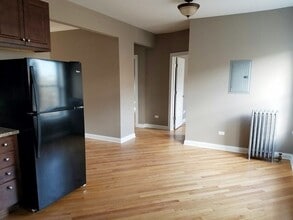 Building Photo - 1644 W Pratt Blvd
