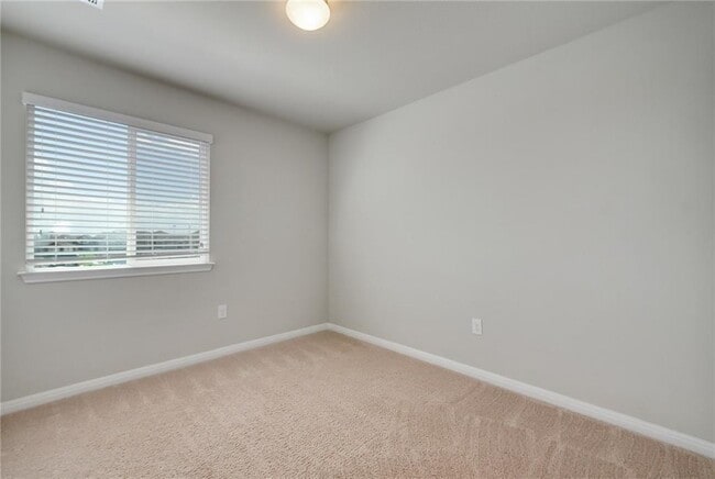 Building Photo - 413 N Heatherwilde Blvd