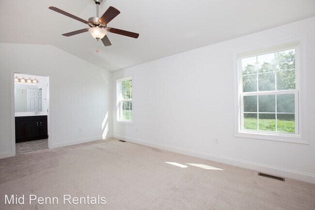 Building Photo - 3 br, 2.5 bath House - 2326 Bartlett Road 23C