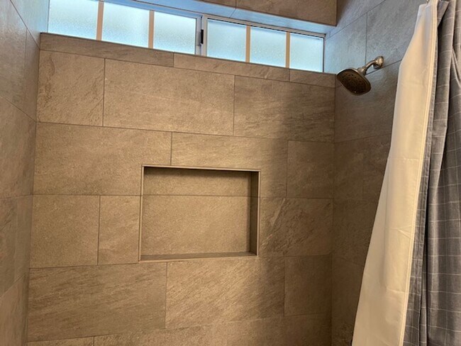 Building Photo - Fully Upgraded and Private 2 Bedroom / 2 Bath Condo