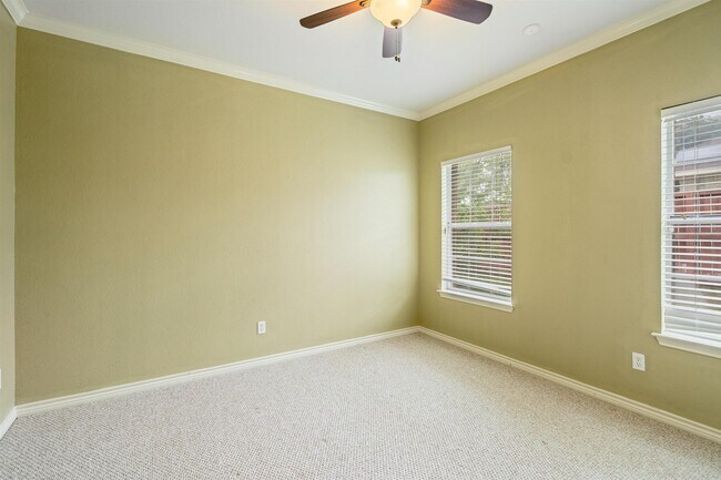 Building Photo - 117 White Feather Trail