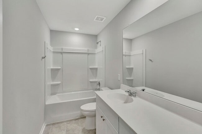 Building Photo - Summers Corner Home