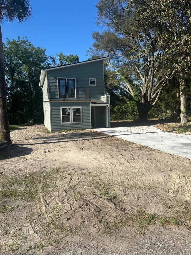 Building Photo - 2247 Parkin Rd