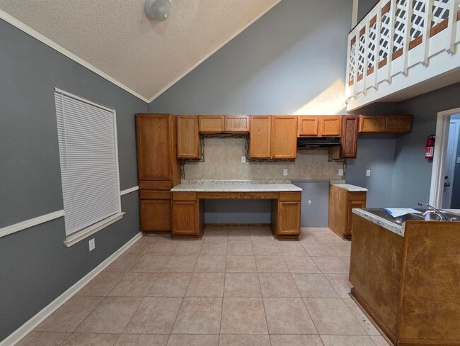 Building Photo - 96 Willow Dr