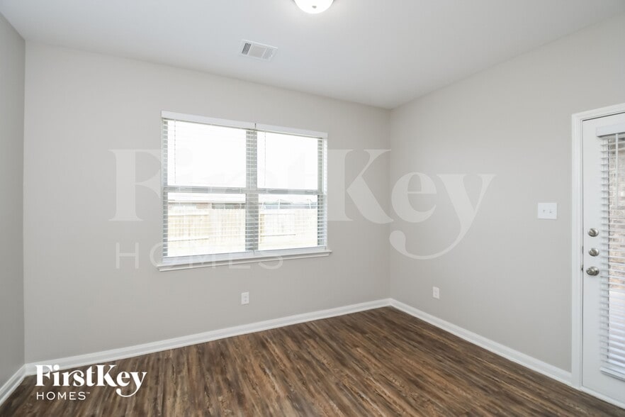 Building Photo - 1536 Millennium Dr