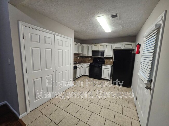 Building Photo - 6388 Charter Way