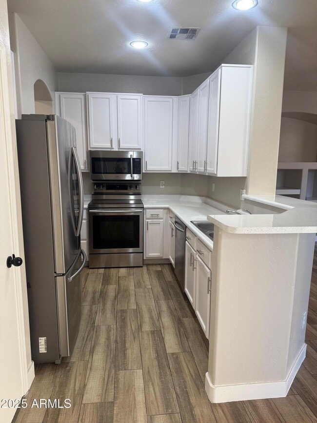 Building Photo - 1259 S Emmett Dr