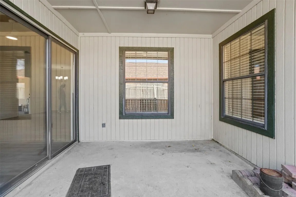 Building Photo - 4313 Flamingo Way