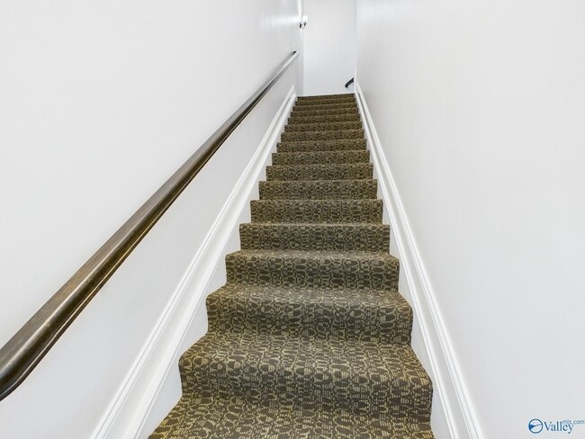 Building Photo - 69 Town Center Dr NW