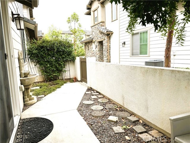 Building Photo - 5076 Ruth Wy