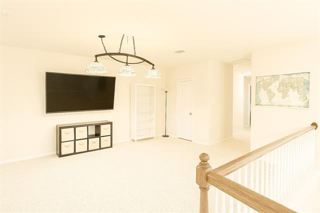 Building Photo - 6687 DeLeon St