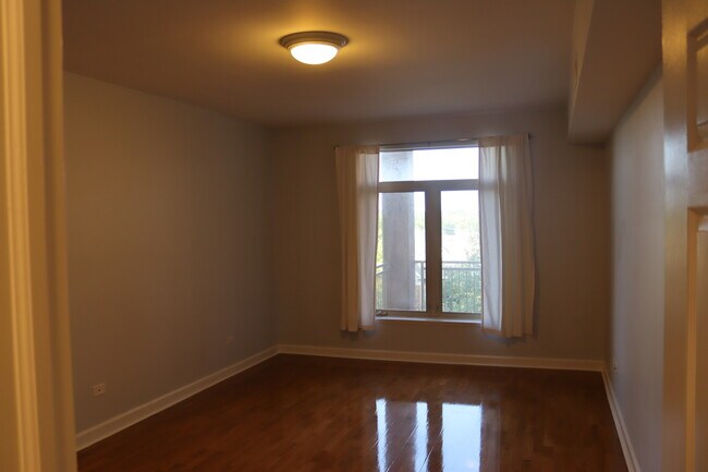 Building Photo - 8400 Callie Ave