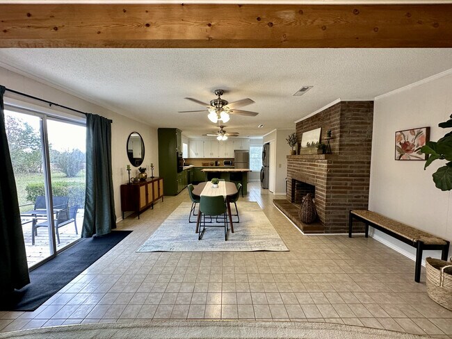 Building Photo - 7521 Cottonwood Rd