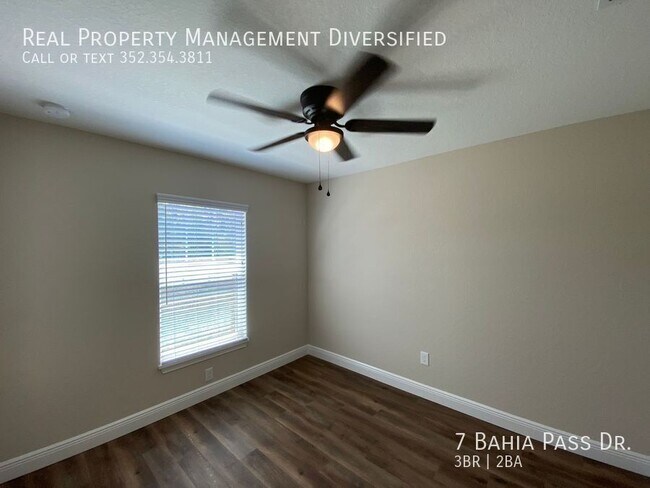 Building Photo - 7 Bahia Pass Dr