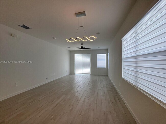 Building Photo - 12948 SW 265th Terrace