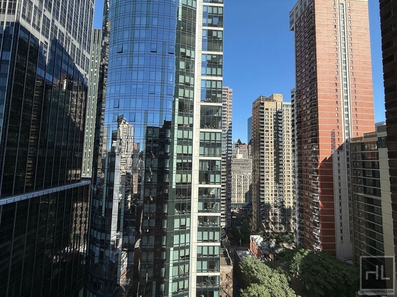 Building Photo - East 39th Street