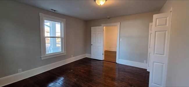 Building Photo - 3403 South St