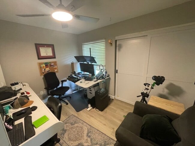 Building Photo - 160 Calle Querido