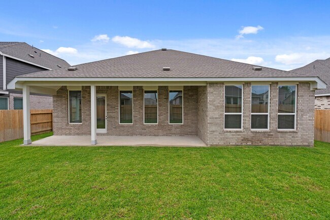 Building Photo - 2716 Pne Blf Dr