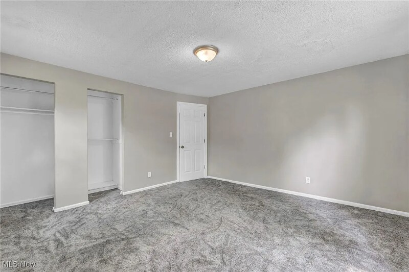 Building Photo - 1009 Renfield Rd