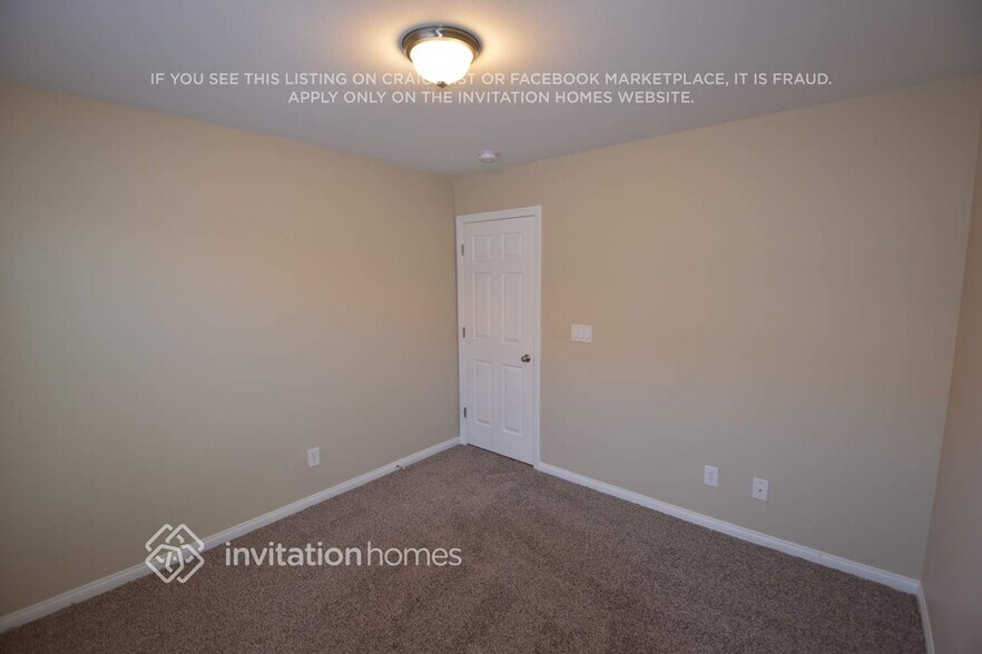 Building Photo - 7962 Valladolid Ave