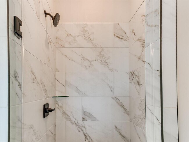 Building Photo - 2921 SW 132nd St