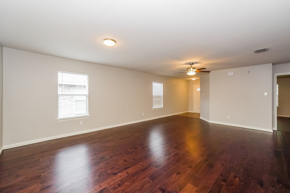 Building Photo - 1708 Diamond Lake Trail