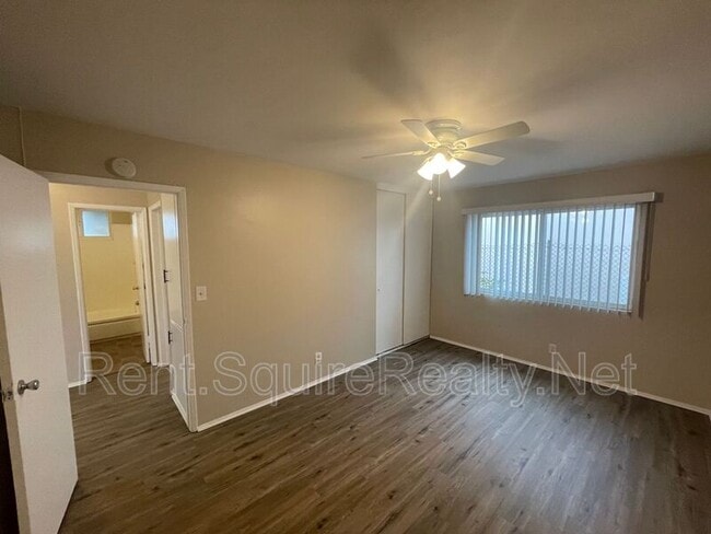 Building Photo - 355 S Aspan Ave