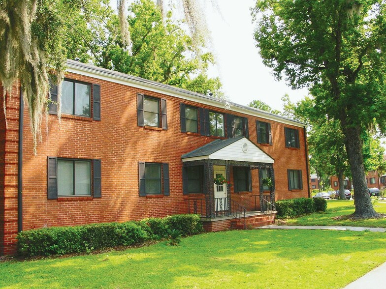 Chelsea at Five Points Apartments 1910 Skidaway Rd Savannah GA 31404