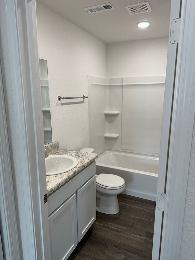 Building Photo - Three Bedroom | Two Bath Home in Maumelle!