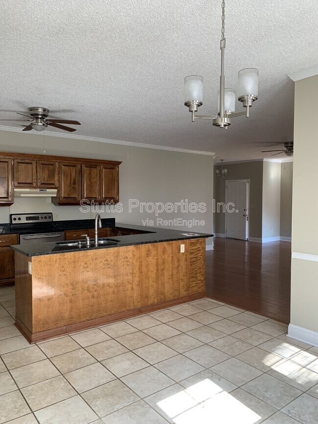 Building Photo - 97 N Bailey Springs Dr