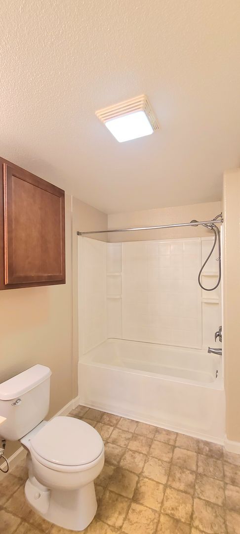 Building Photo - LUXURIOUS 1 STORY CONDO IN NATOMAS W/ ON-S...