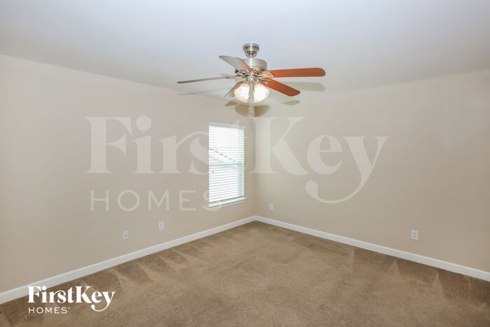 Building Photo - 1006 Garden Oak Dr