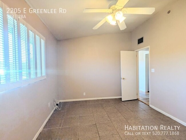 Building Photo - 2205 E Greenlee Rd