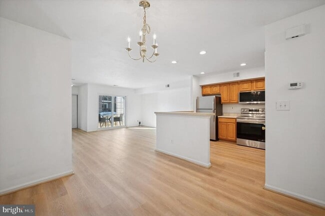 Building Photo - 61 Ramsgate Ct