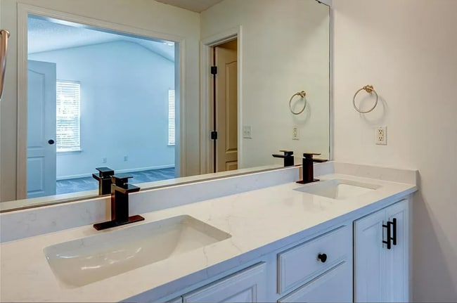 Building Photo - 15922 W 91st Terrace